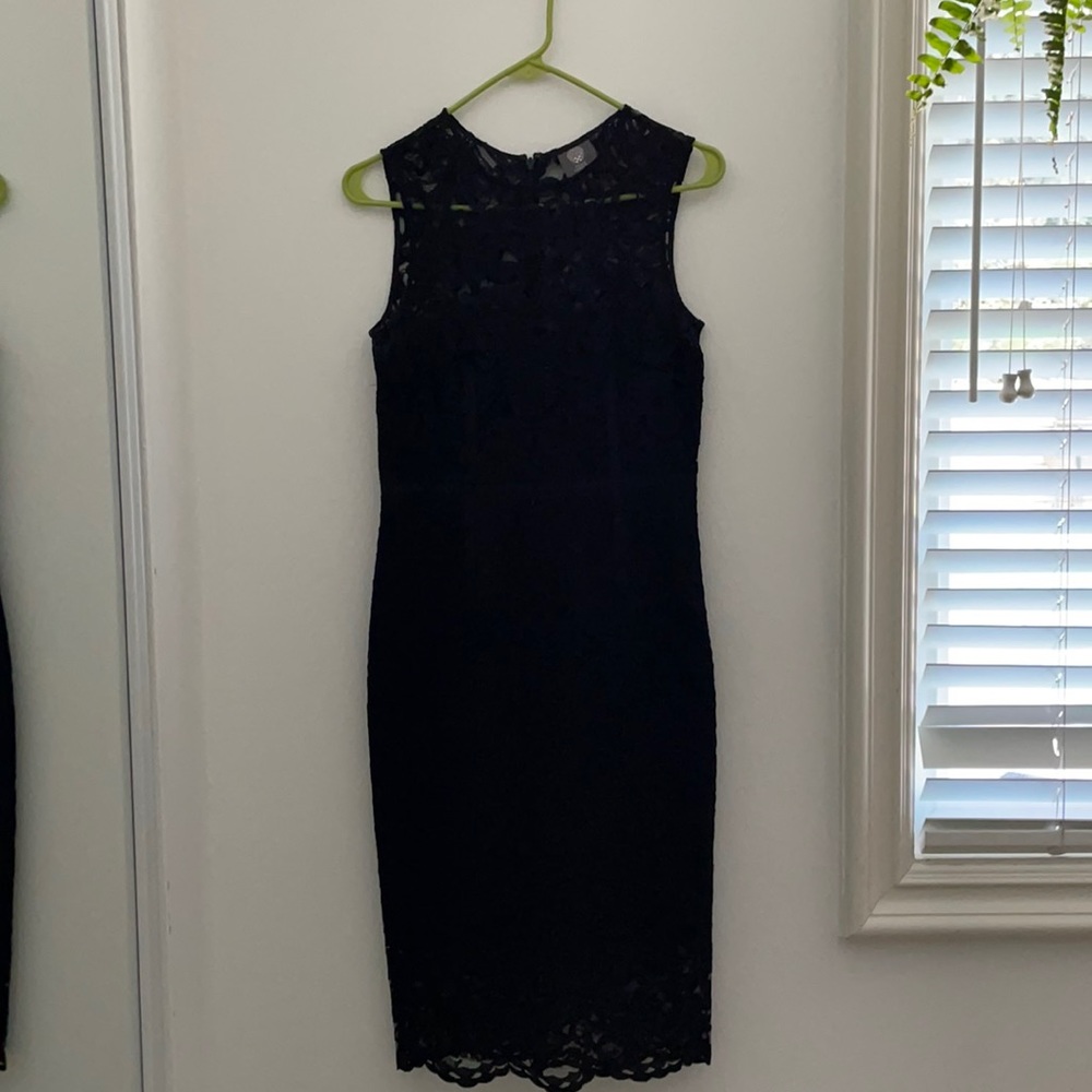 VINCE CAMUTO BLACK LACE DRESS